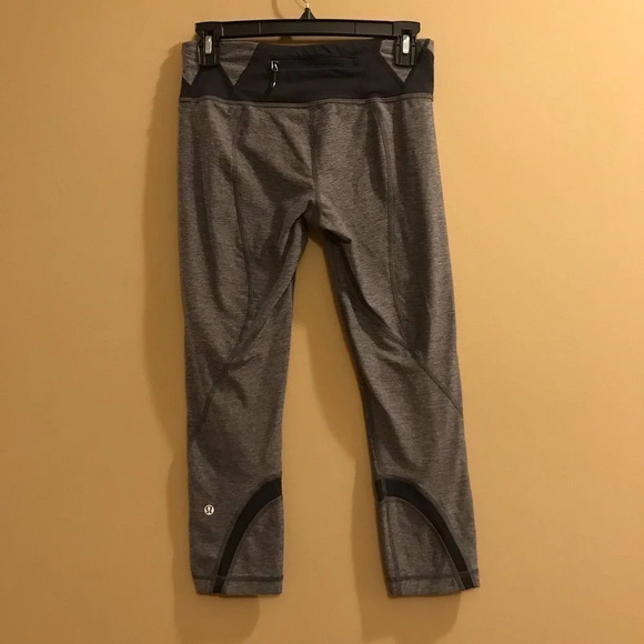 Lululemon Run Inspire Crop II Luxtreme 6 Heathered Deep Coal Cropped Leggings - Picture 4 of 14
